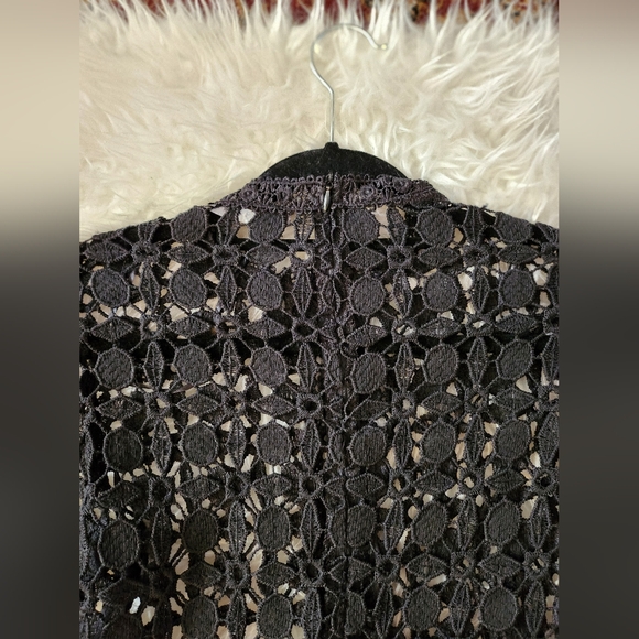 Suzy Shier Long Sleeve Lace Blouse - Picture 9 of 9